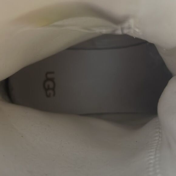 UGG Women's Lug Boot White, Size 9.5, - Picture 10 of 12